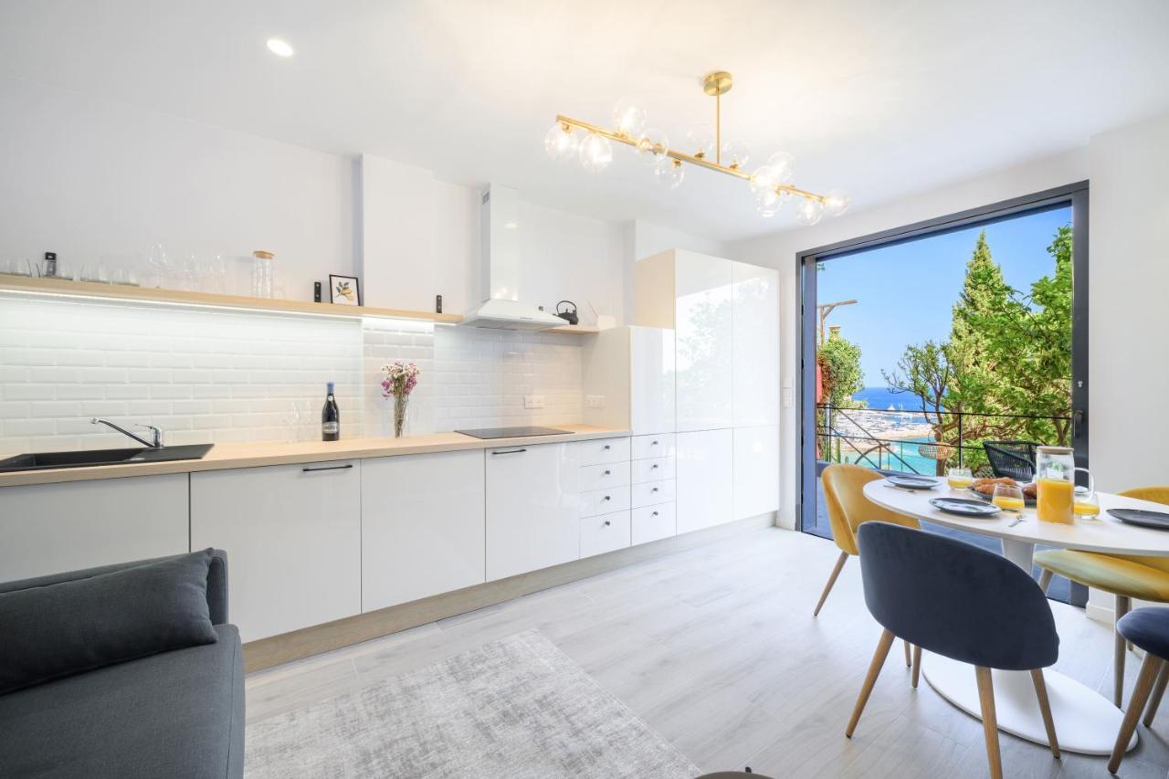 Apartment Proche Monaco, Vue Mer, Acces Et Jardin Privatif